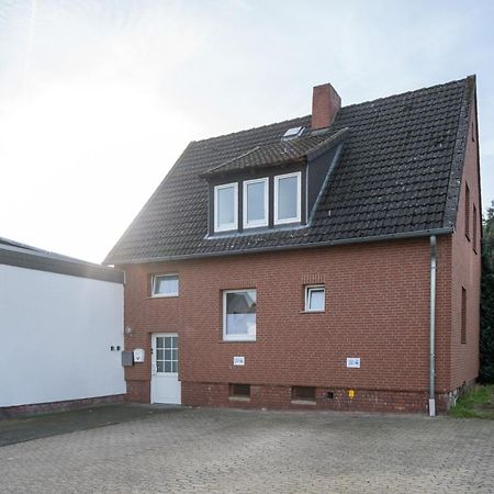 FREE LIVING - Natur Design, Terrasse, Parkplatz, Küche Calberlah Exterior foto